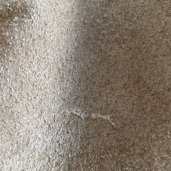 NEW Suede Mini Skirt BLANKNYC tan back zip lined Size 30
Ch - Picture 9 of 9